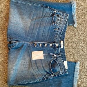 KanCan Distressed Blue Ankle Jeans